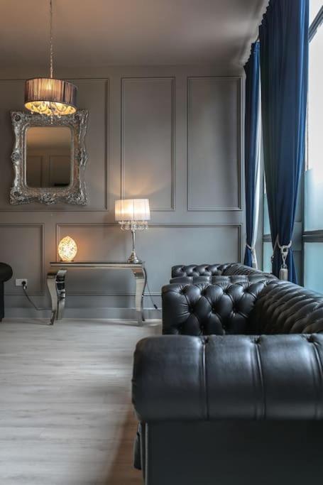 The V.I.P Suite - Sleeps 24! Best For Large Groups Liverpool Buitenkant foto