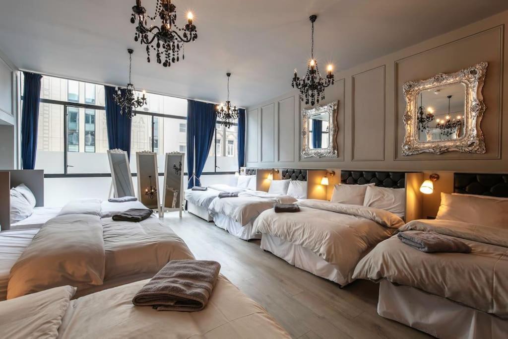 The V.I.P Suite - Sleeps 24! Best For Large Groups Liverpool Buitenkant foto